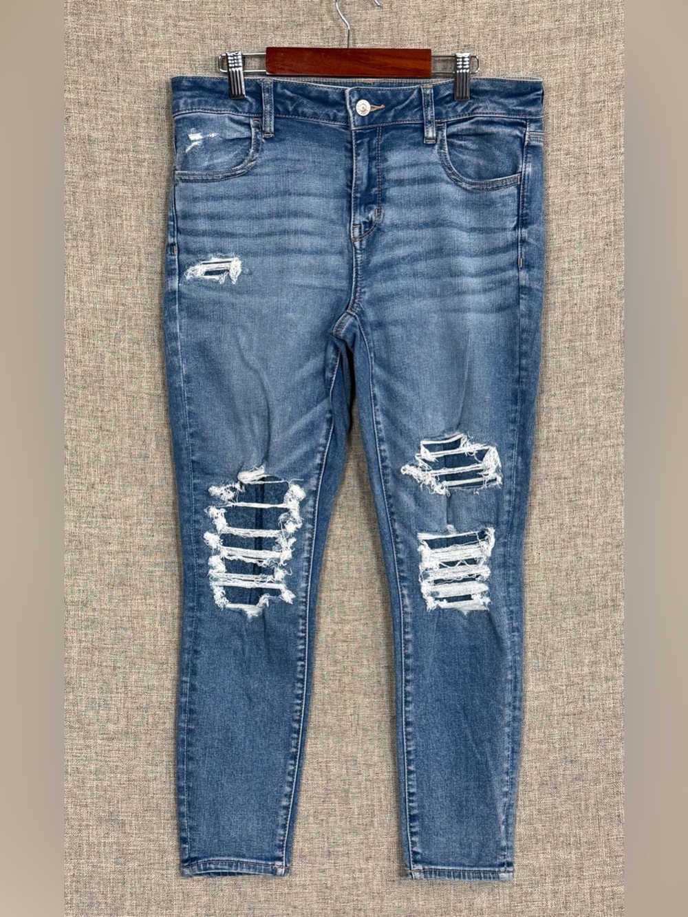 American Eagle Outfitters Medium Blue Distressed Jegging Skinny Jeans